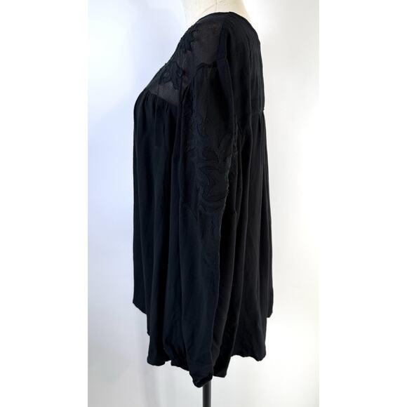 J. Jill Textured Appliqué Top Size 3X Blouse Black Boho - Picture 5 of 10